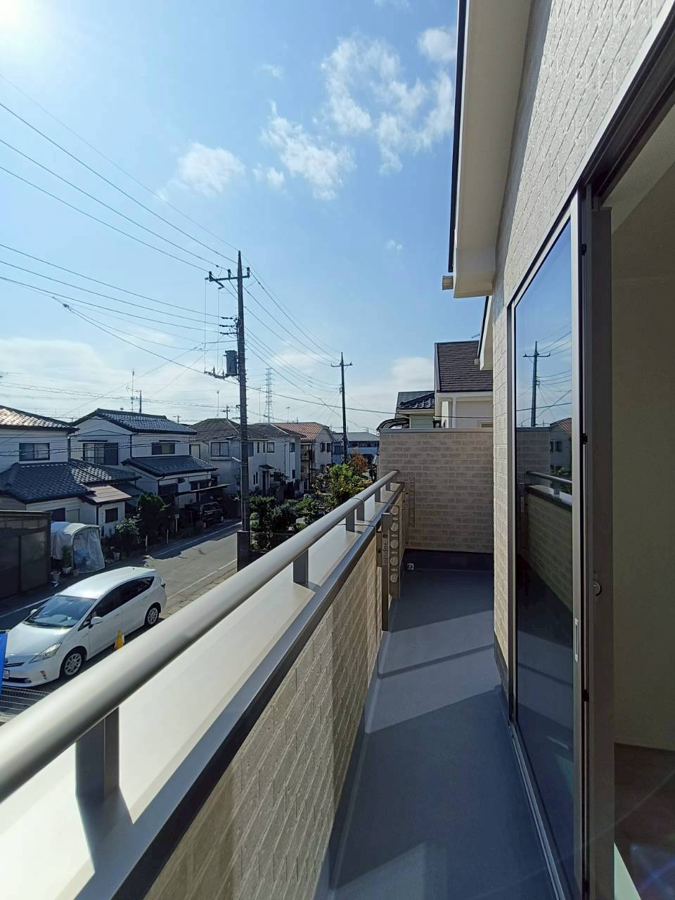吉川市　中曽根1丁目　新築戸建　全2棟のバルコニー|広々としたバルコニーです