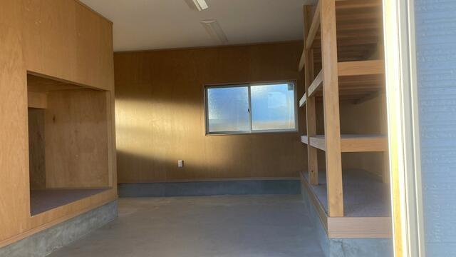 石橋　貸店舗事務所の内装