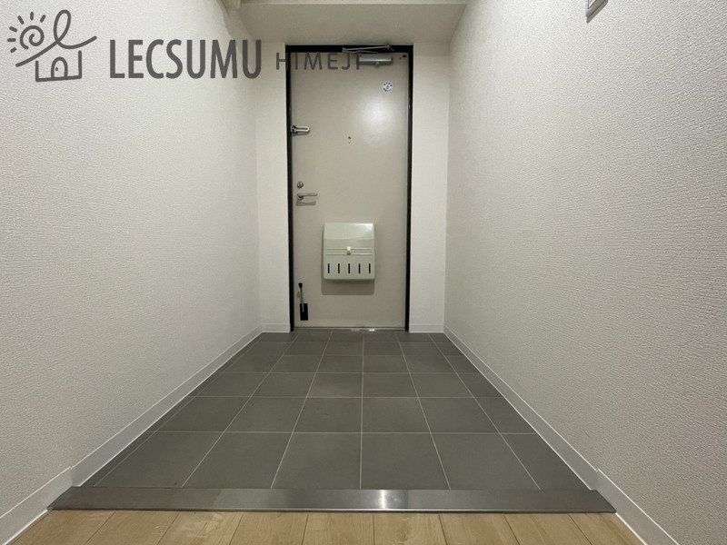ネオハイツ姫路アメニティ228の玄関