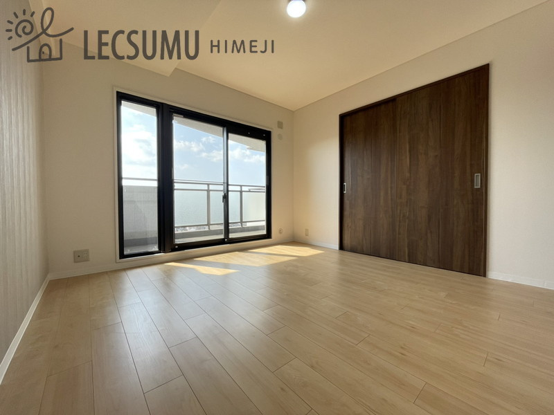 ネオハイツ姫路アメニティ228の居間・リビング