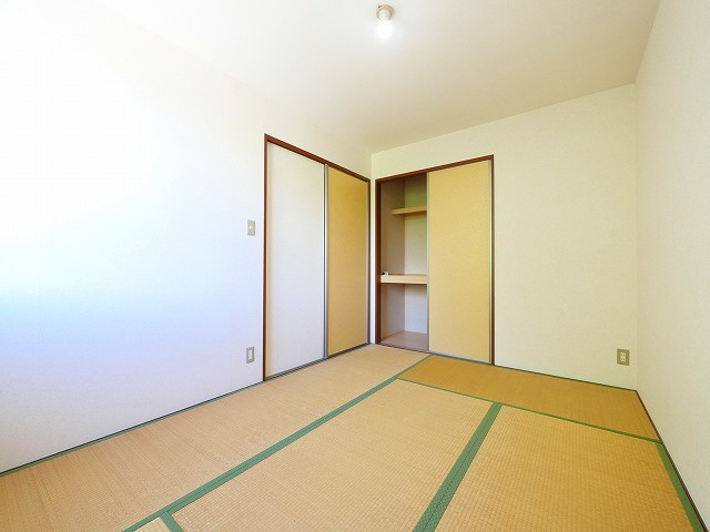 カサグランデ（六条）の和室