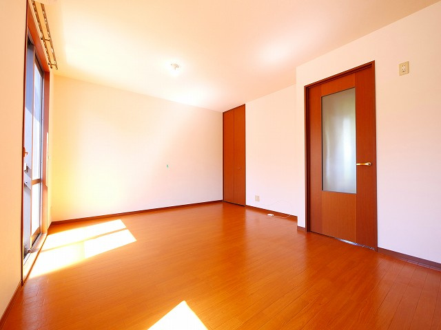 カサグランデ（六条）の居間・リビング