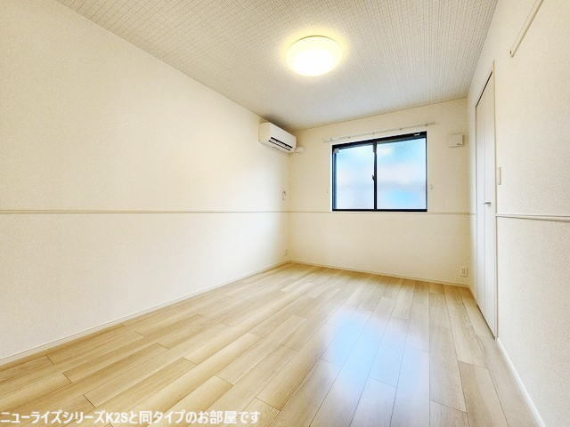 フローリアの寝室