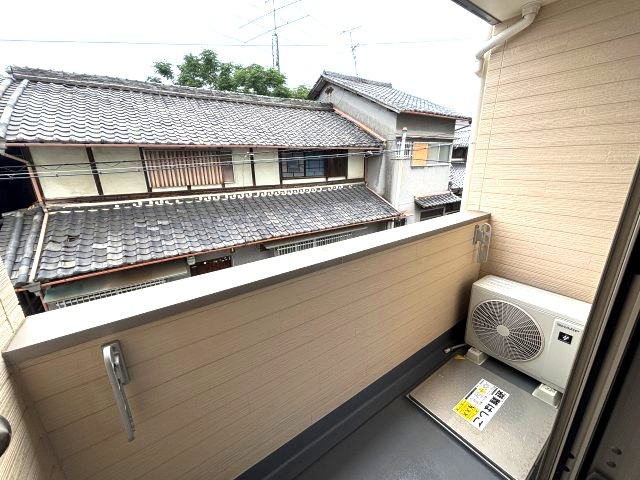 コンフォール道明寺駅西 のバルコニー