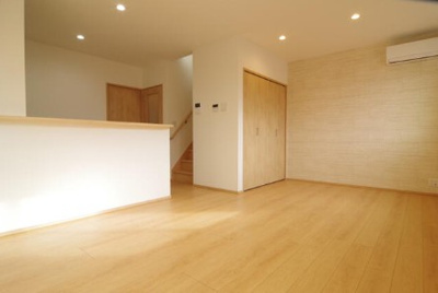 【居間・リビング】 | 広木1丁目　床暖房付き☆新築戸建