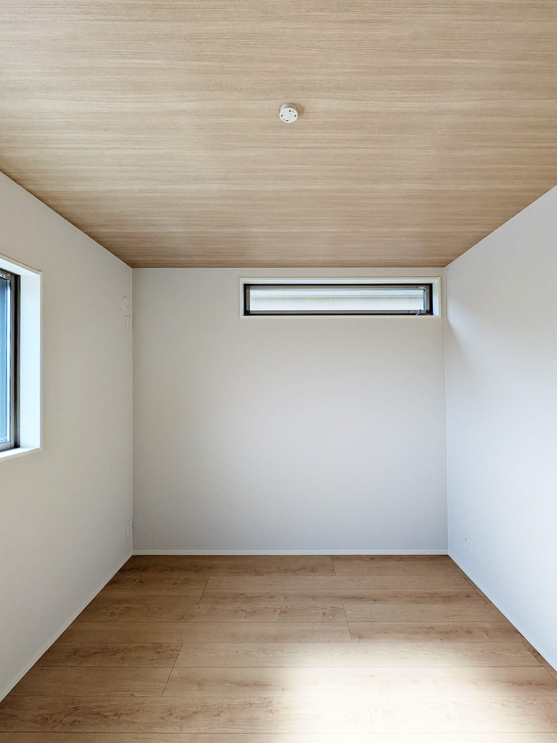 武庫元町１丁目新築戸建の洋室