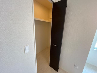 【収納】 | KUKUNA | ウォークインクローゼット