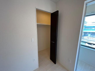 【収納】 | KUKUNA | ウォークインクローゼット