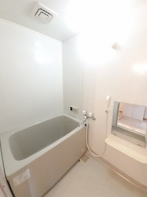 【浴室】 | ラヴィリントスＡ | 日々の暮らしに欠かせないお風呂です