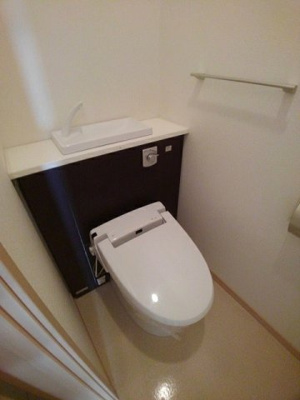 【トイレ】 | ラフィネ　ロジュマン | 落ち着いた色調のトイレです