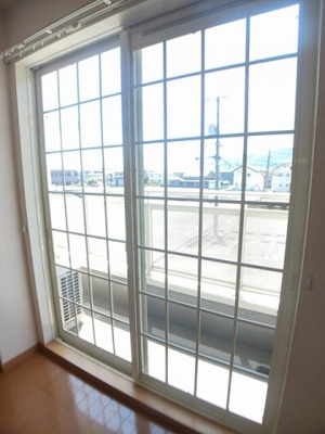 【バルコニー】 | アール・ド・ヴィーヴルＣ | 開放的で明るい空間を演出してくれるバルコニーです