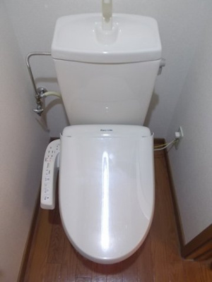 【トイレ】 | ヴィラ・クレール | コンパクトで使いやすいトイレです