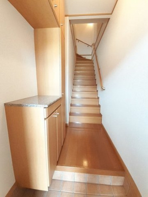 【玄関】 | フローレンスⅡＢ | シンプルで使いやすい玄関です