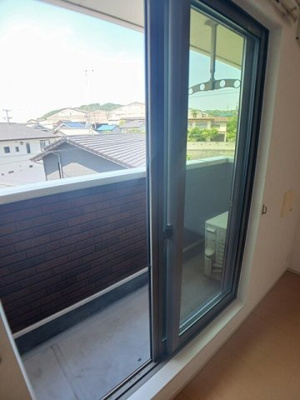 【バルコニー】 | プティ　ヴィラージュ　千田 | バルコニー付きです