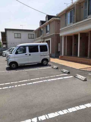 【駐車場】 | カーサフェリーチェＡ | 駐車場完備です