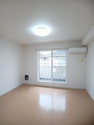 【居間・リビング】 | カーサフェリーチェＡ | おしゃれな居間です