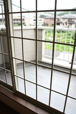 【バルコニー】 | グランドゥールあおばＡ | 陽当たり良好なバルコニーです