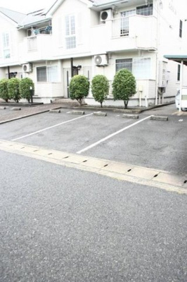 【駐車場】 | グランドゥールあおばＡ | 駐車スペースもあります