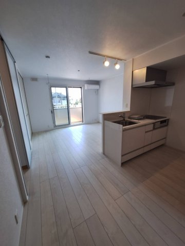 ウィステリア鶴ヶ峰の洋室