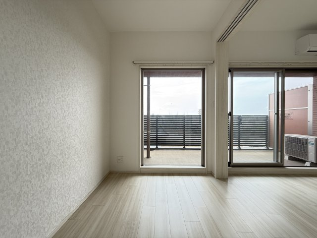 【洋室】 | プレジオ関目