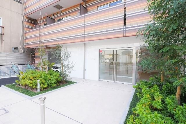 ＰＲＥＭＩＵＭ　ＣＵＢＥ　両国ＤＥＵＸの外観