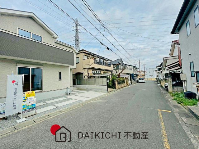 【前面道路含む現地写真】 | いろどりアイタウン北本市中丸2丁目　新築戸建　全1棟　1号棟