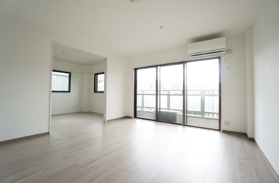 【居間・リビング】 | ルミエール千里山 | リビング★