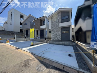 【外観】 | 現地写真。プラス不動産販売なら、現場の全ての棟をまとめてご見学頂けます。