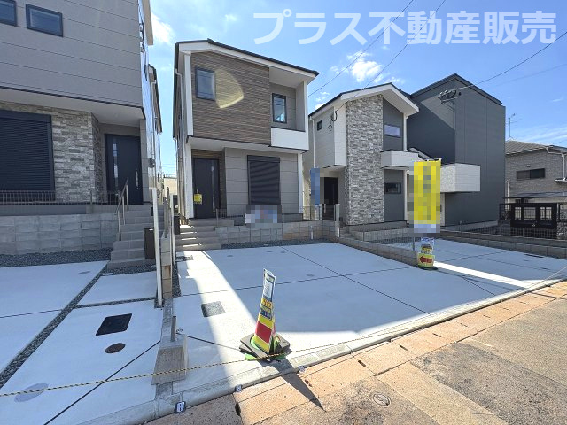 【外観】 | 福岡市東区松香台1丁目2期　2号棟（全3棟）【仲介手数料無料・0円】 | 現地写真。同じ物件を見るなら、プラス不動産販売にお任せ下さい。