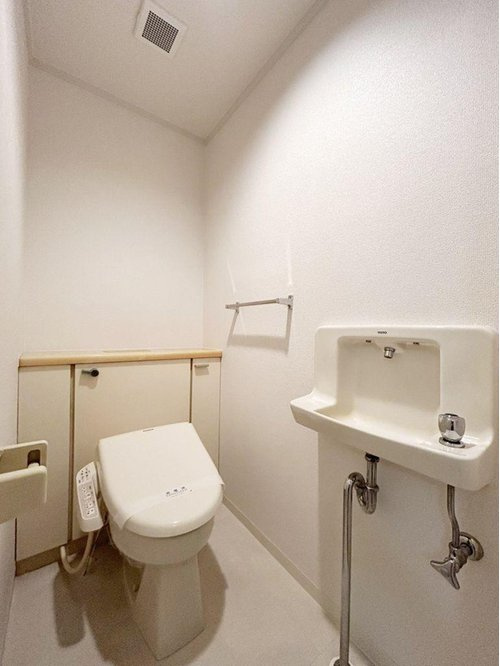白鷹甲子園マンションのトイレ