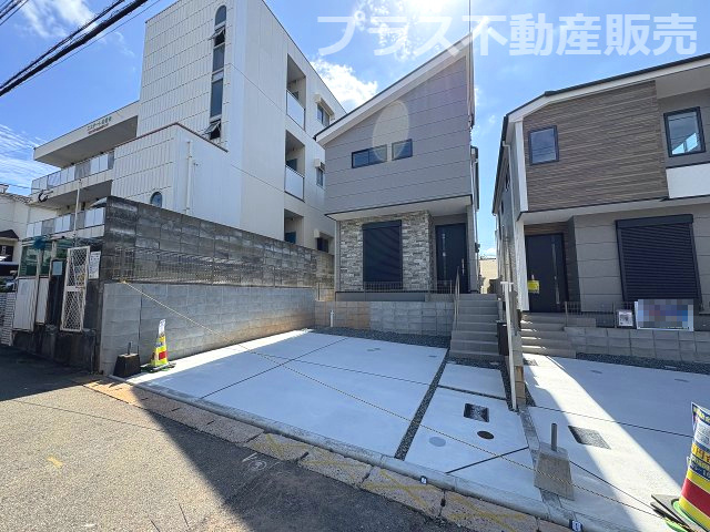 【外観】 | 福岡市東区松香台1丁目2期　3号棟（全3棟）【仲介手数料無料・0円】 | 現地写真。同じ物件を見るなら、プラス不動産販売にお任せ下さい。