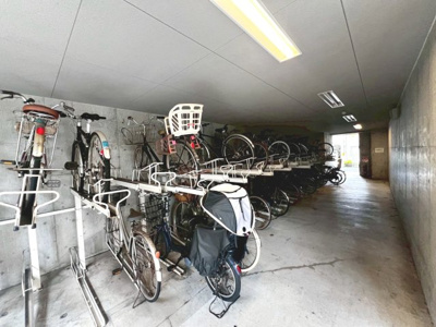 【駐輪場】 | メゾンドール・エスポトーレ住吉