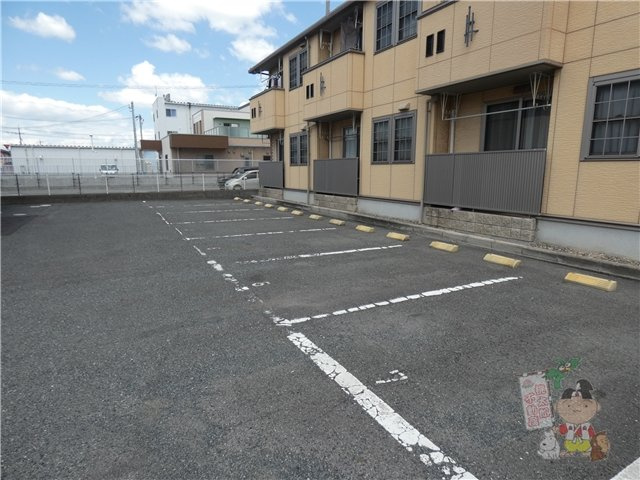 エメロード　Ｂの駐車場