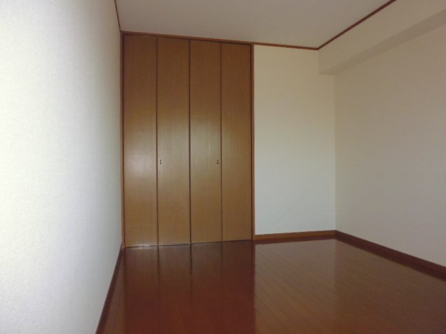 モンルポの寝室|洋室