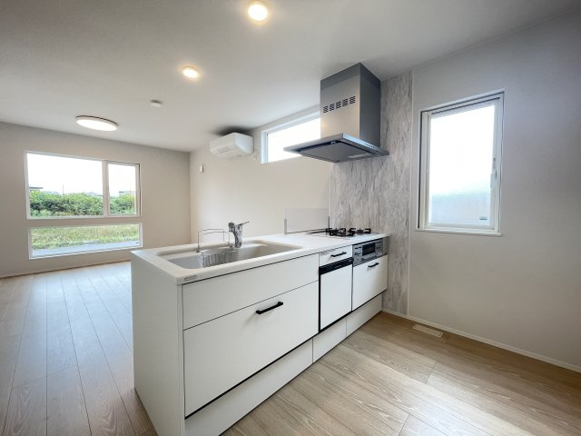 八戸市長苗代3丁目のキッチン