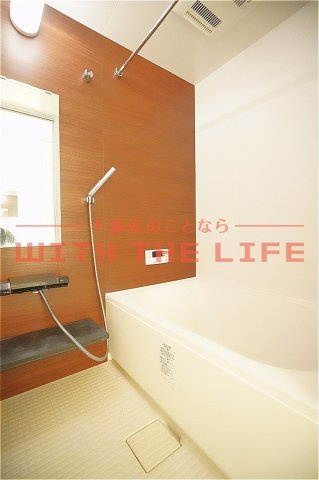 GARAGE HOUSE La Dice【キャッシュバック対象】の浴室|落ち着いた空間のお風呂です