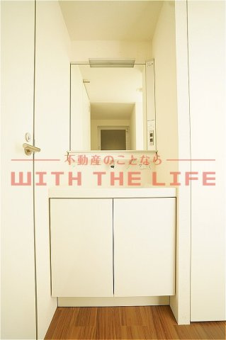 GARAGE HOUSE La Dice【キャッシュバック対象】の独立洗面台|独立洗面台、朝の身支度には欠かせません