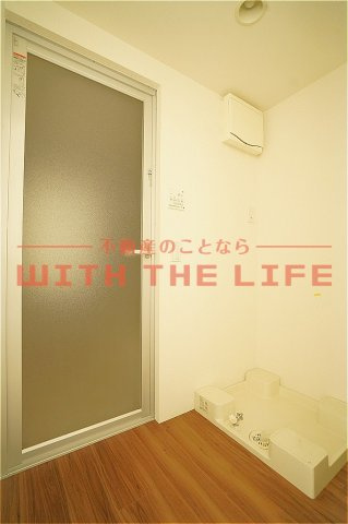 GARAGE HOUSE La Dice【キャッシュバック対象】の洗面所|忙しい朝には欠かせない洗面所です