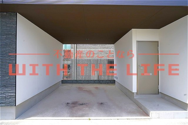 GARAGE HOUSE La Dice【キャッシュバック対象】の駐車場|駐車場に車を止められます