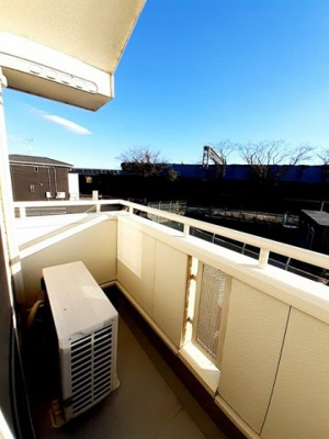 【バルコニー】 | エミネンスⅠ | 暖かな日差しのふりそそぐバルコニー