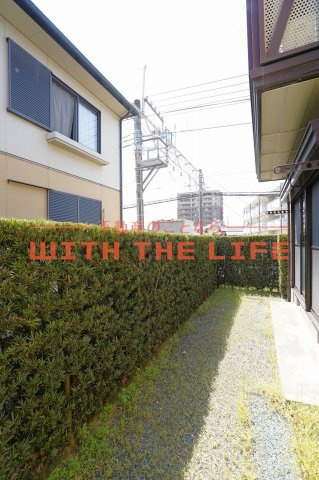 フレグランス大善寺【キャッシュバック対象物件】のバルコニー|暖かな日差しのふりそそぐバルコニー