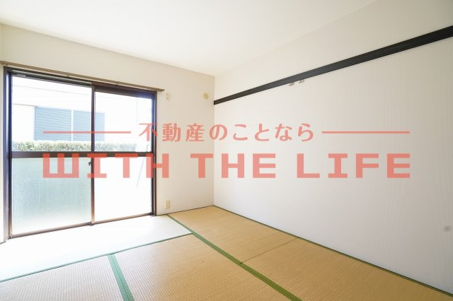 フレグランス大善寺【キャッシュバック対象物件】の和室|和室ならではの温かな和の空間で寛ぎの時間を過ごせます