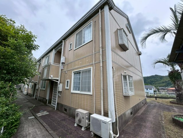 千葉県館山市　一棟アパートの外観