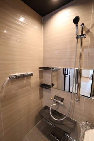 南区南浦和３丁目13-9新築一戸建ての浴室|撮影日 2025年7月28日 13:40 晴れ