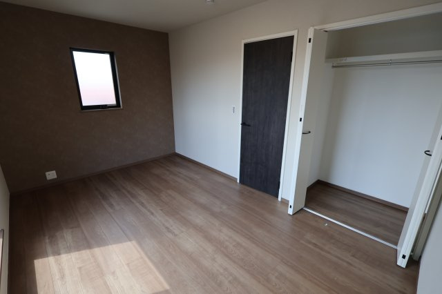 南区南浦和３丁目13-9新築一戸建ての洋室|撮影日 2025年7月28日 13:40 晴れ