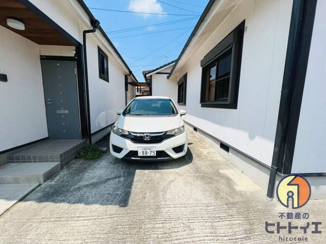 コーポ室岡の駐車場|駐車スペースもあります