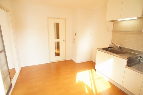 サンエクスピアハイツの居間・リビング