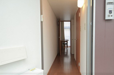 【玄関】 | レオパレス一里松 | 落ち着いた玄関です