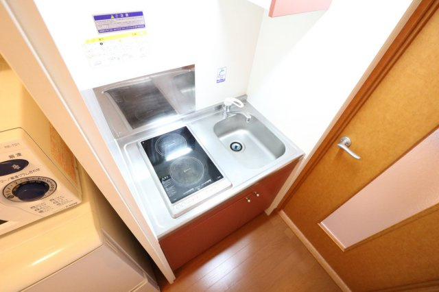 【キッチン】 | レオパレス一里松 | お掃除ラクラク♪２口ラジエントヒーター採用！
