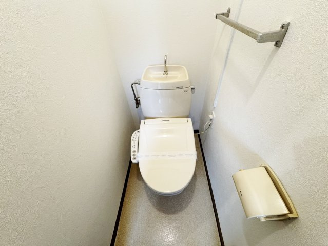 メゾンドアキのトイレ